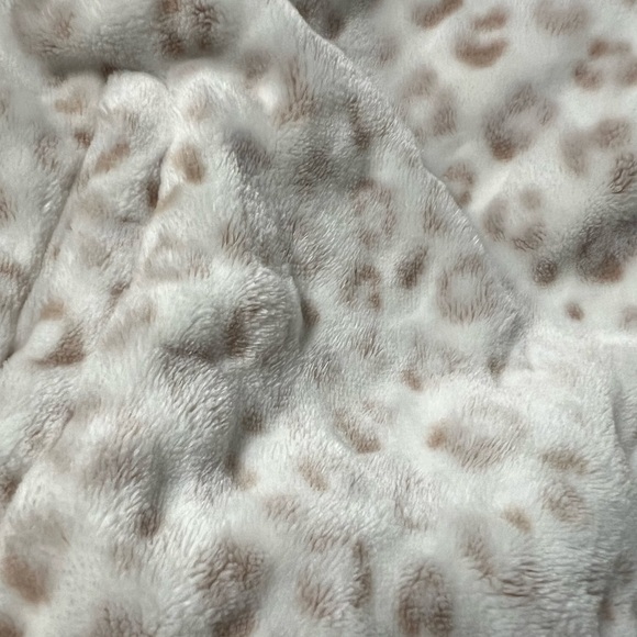 Z Supply Plush Set in Excellent Condition - Picture 2 of 3